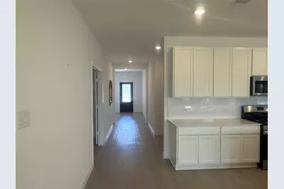 10105 Cabo Del Sol Drive, Cleveland, TX 77327 - Photo 5