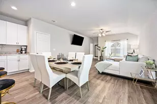 10527 Meadow Saffron Dr, Houston, TX 77016 - Photo 9