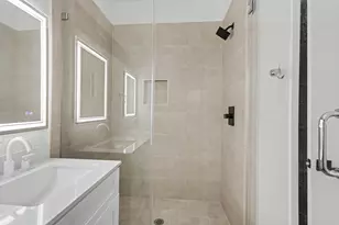 203 Danna Ln, Houston, TX 77009 - Photo 17