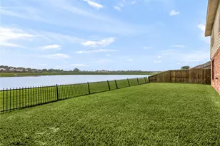 2303 Crescent Water, Rosenberg, TX 77471 - Photo 3