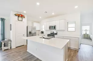 2767 Sagedale Dr, Conroe, TX 77301 - Photo 5