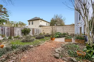 826 Fisher St, Houston, TX 77018 - Photo 23