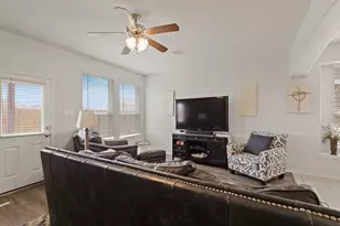 380 Kendall Crest Dr, Alvin, TX 77511 - Photo 7