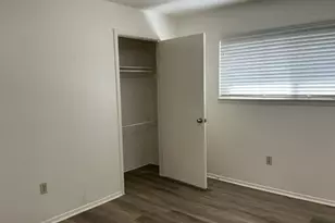16223 Barcelona Dr, Friendswood, TX 77546 - Photo 11