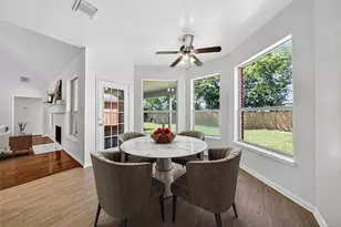 13910 Sunset View Dr, Houston, TX 77083 - Photo 9
