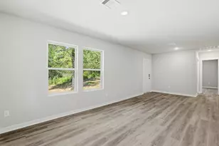 154 Lakeview Dr E, Livingston, TX 77351 - Photo 11