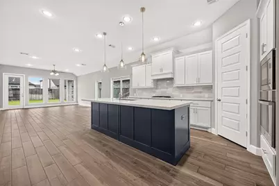 8758 Harbor Pines Drive, Cypress, TX 77433 - Photo 11