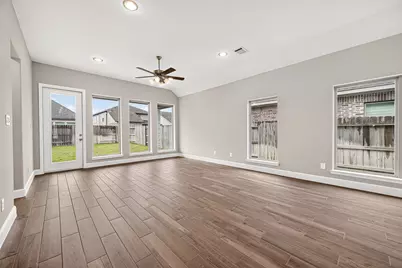 8758 Harbor Pines Drive, Cypress, TX 77433 - Photo 7