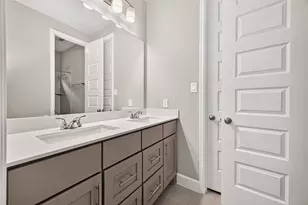 8758 Hbr Pnes Dr, Cypress, TX 77433 - Photo 37
