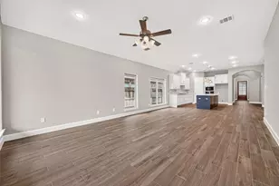 8758 Hbr Pnes Dr, Cypress, TX 77433 - Photo 9
