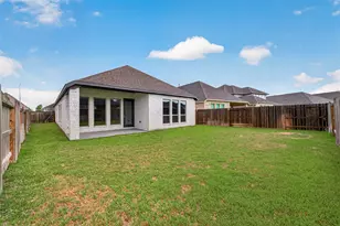 8758 Hbr Pnes Dr, Cypress, TX 77433 - Photo 41