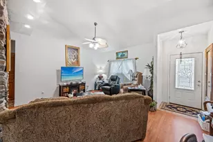 253 Pinckard Rd, Livingston, TX 77351 - Photo 11