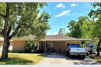 5810 Flamingo Drive, Houston, TX 77033 - Photo 1