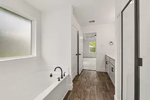 9 Keystone Ct, Angleton, TX 77515 - Photo 21