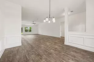 9 Keystone Ct, Angleton, TX 77515 - Photo 13