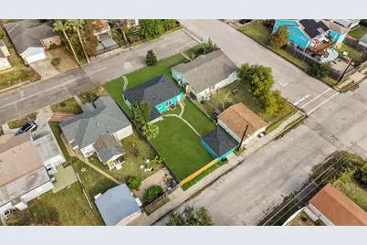 4907 Alamo Drive, Galveston, TX 77551 - Photo 21