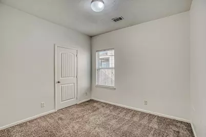 318 Apache Field Lane, La Marque, TX 77568 - Photo 15