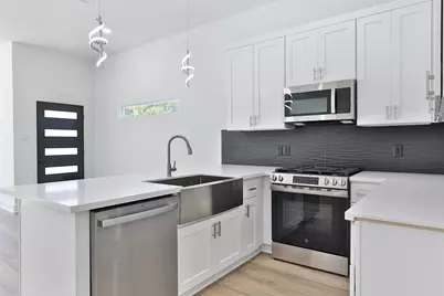 8109 Cabot Street #A/B, Houston, TX 77078 - Photo 13