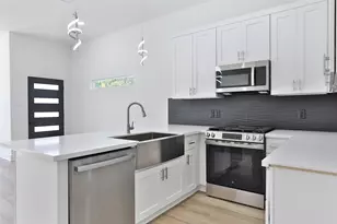 8109 Cabot St, Houston, TX 77078 - Photo 13