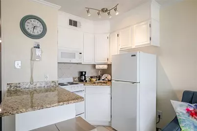 6102 Seawall Boulevard #323, Galveston, TX 77551 - Photo 11