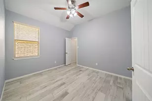 2406 Winter Trail Dr, Conroe, TX 77304 - Photo 25