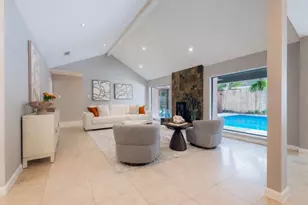 619 Rancho Bauer Dr, Houston, TX 77079 - Photo 5