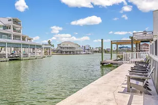 1614 Castaway St, Tiki Island, TX 77554 - Photo 47