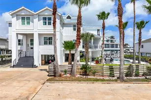 1614 Castaway St, Tiki Island, TX 77554 - Photo 49