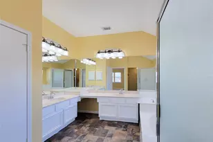 10130 Berry Limb Dr, Houston, TX 77099 - Photo 29