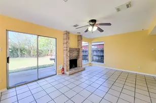 10130 Berry Limb Dr, Houston, TX 77099 - Photo 17