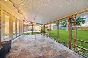 4509 Randwick Dr, Houston, TX 77092 - Photo 13