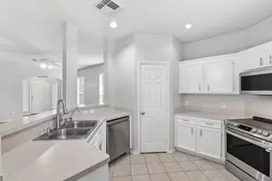 2407 Sandy Fields Ln, Spring, TX 77386 - Photo 13