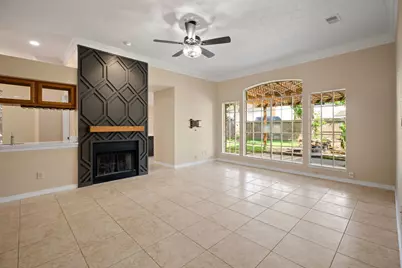 710 Lochnell Drive, Houston, TX 77062 - Photo 7
