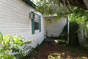 1306 Pershing St, Baytown, TX 77520 - Photo 3