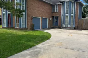 14715 Mesa Vista Dr, Houston, TX 77083 - Photo 3
