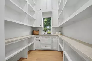 705 Walton St, Houston, TX 77009 - Photo 19