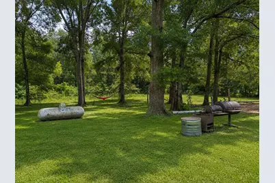 435 County Road 3310, Cleveland, TX 77327 - Photo 11
