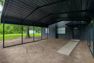 435 County Rd 3310, Cleveland, TX 77327 - Photo 1