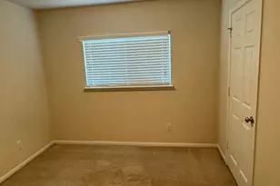 1747 Nichole Woods Dr, Houston, TX 77047 - Photo 35