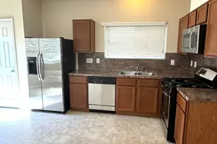 1747 Nichole Woods Dr, Houston, TX 77047 - Photo 5