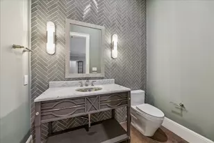 9 Valley Forge Dr, Bunker Hill Village, TX 77024 - Photo 37