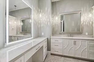 9 Valley Forge Dr, Bunker Hill Village, TX 77024 - Photo 35