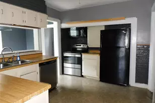 405 13th Ave N, Texas City, TX 77590 - Photo 3