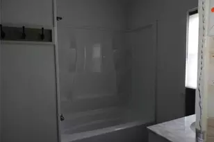 405 13th Ave N, Texas City, TX 77590 - Photo 9