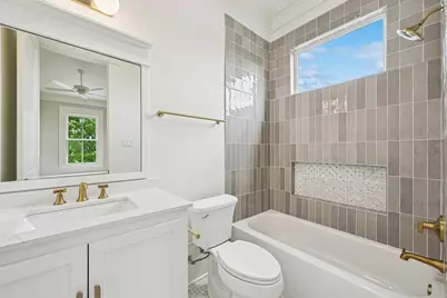 1119 E 7th 1/2 Street, Houston, TX 77009 - Photo 35