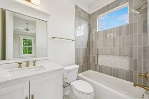 1119 E 7th 1/2 St, Houston, TX 77009 - Photo 35