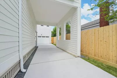 1119 E 7th 1/2 Street, Houston, TX 77009 - Photo 3