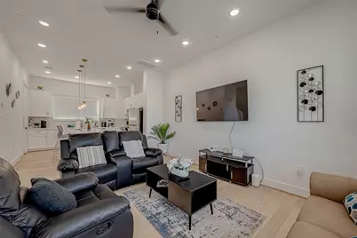2726 Anita Street, Houston, TX 77004 - Photo 9
