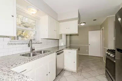 7126 Lugary Drive, Houston, TX 77036 - Photo 7