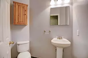 147 N Willow Point Cir, The Woodlands, TX 77382 - Photo 11